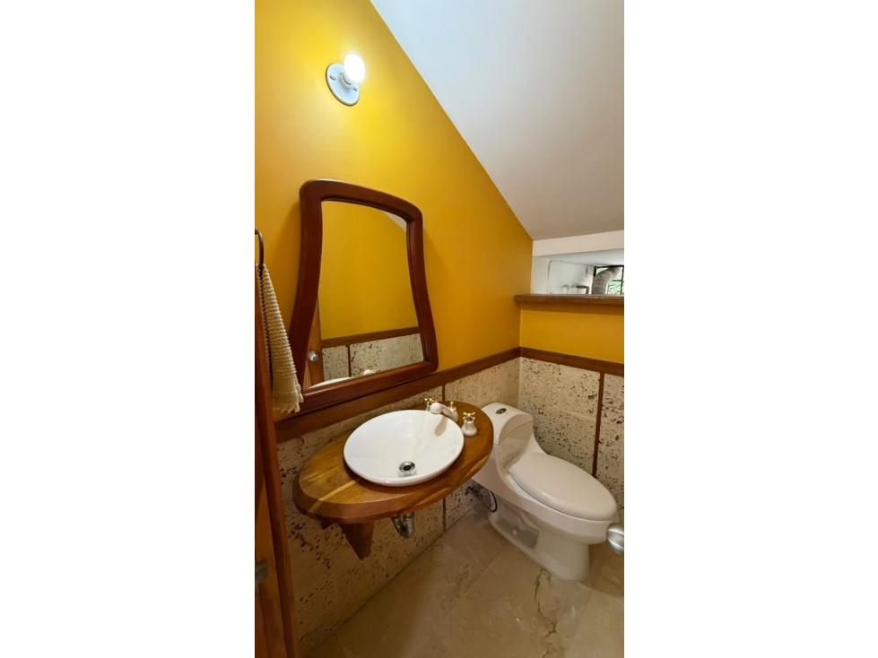 Casa en arriendo en Loma Del Chocho, Medellín · foto 11 de 24