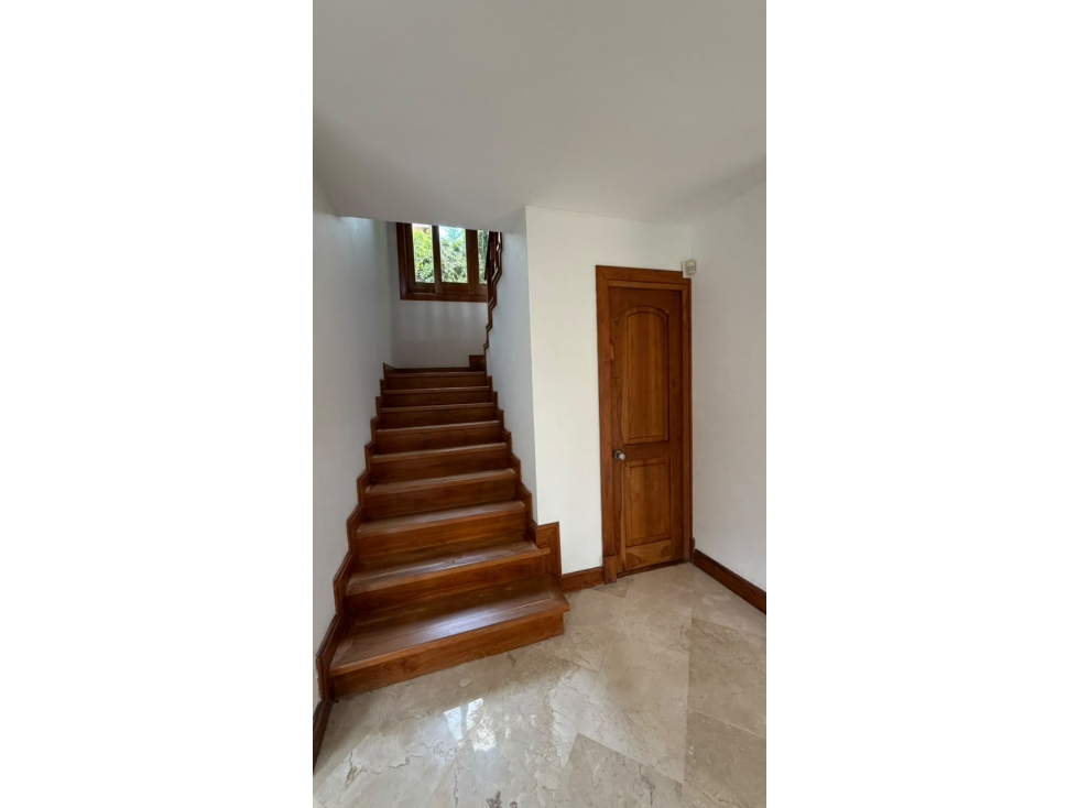 Casa en arriendo en Loma Del Chocho, Medellín · foto 13 de 24