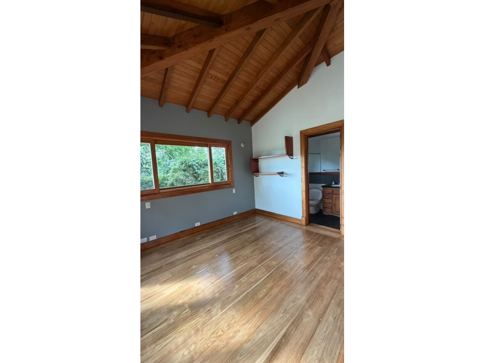 Casa en arriendo en Loma Del Chocho, Medellín · foto 14 de 24