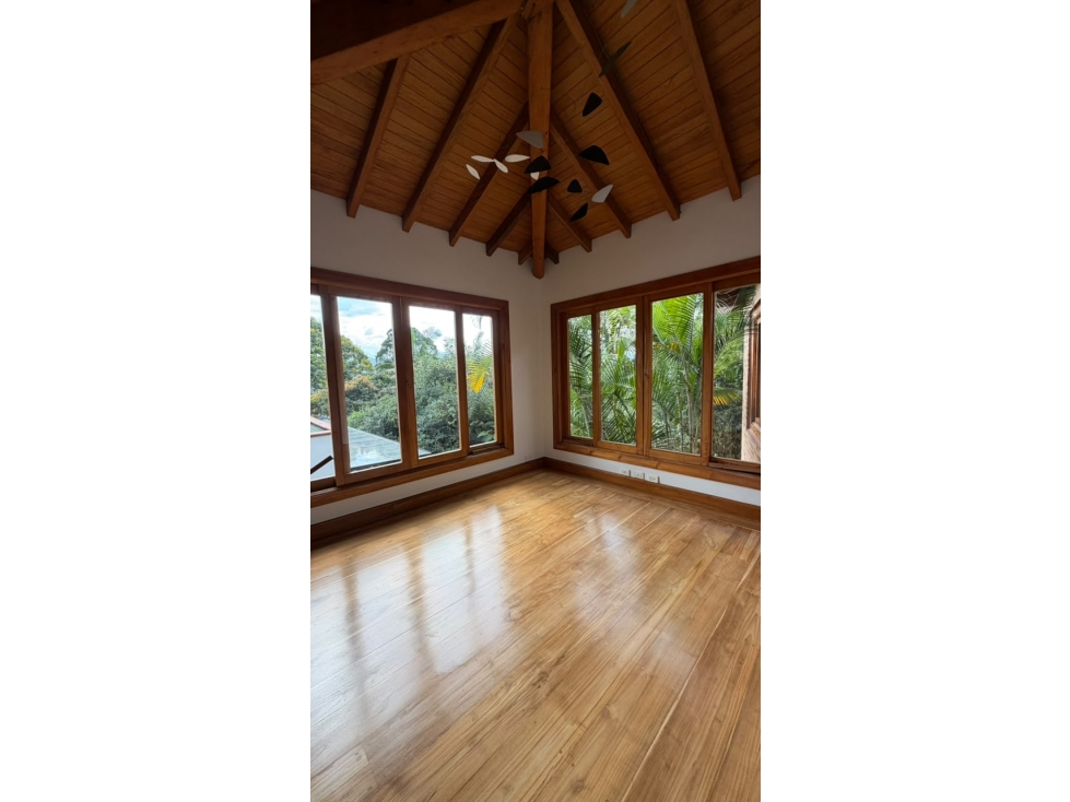 Casa en arriendo en Loma Del Chocho, Medellín · foto 15 de 24