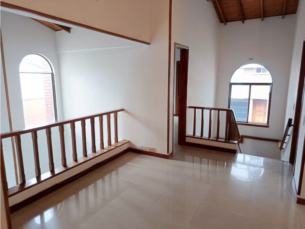 Casa en venta en Los Alamos, Pereira · foto 3 de 24