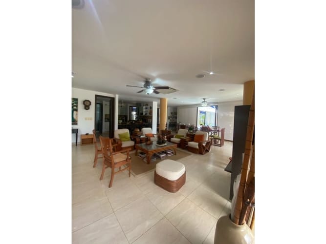 Casa de 4 alcobas en venta en Barcelona De Indias, Cartagena, 385 m² · foto 2 de 24
