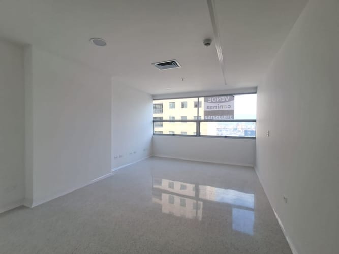 Consultorio en venta en Ciudad Del Río, Medellín, 38 m² · foto 5 de 9