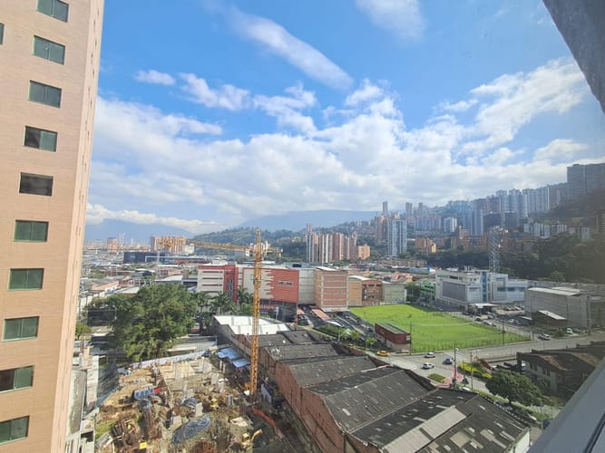 Consultorio en venta en Ciudad Del Río, Medellín, 38 m² · foto 8 de 9