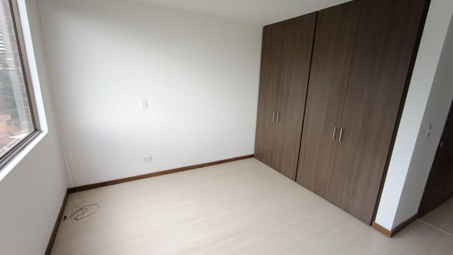 Apartamento de 2 alcobas en arriendo en Los Balsos, Medellín, 87 m² · foto 11 de 18