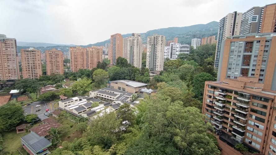 Apartamento de 2 alcobas en arriendo en Los Balsos, Medellín, 87 m² · foto 14 de 18
