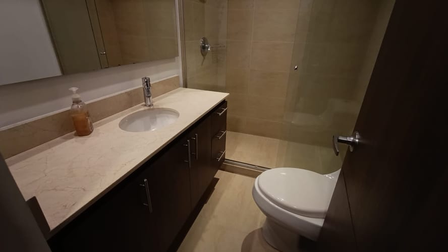 Apartamento de 2 alcobas en arriendo en Los Balsos, Medellín, 87 m² · foto 16 de 18