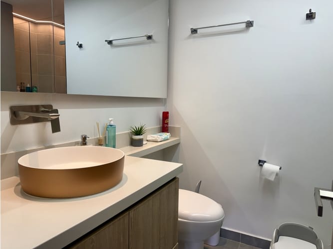 Apartamento de 3 alcobas en venta en El Poblado, Medellín, 111 m² · foto 10 de 14