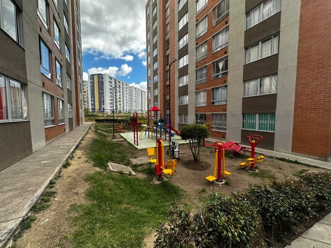 Apartamento de 3 alcobas en venta en Uaecd 007, Soacha, 47 m² · foto 10 de 10