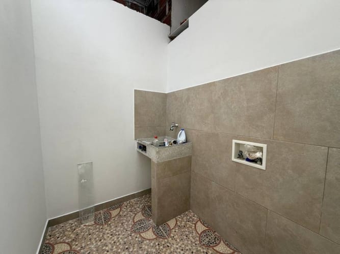 Casa de 2 alcobas en venta en La Candelaria, Medellín, 75 m² · foto 6 de 13