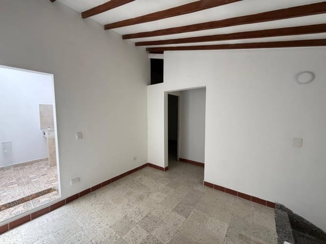 Casa de 2 alcobas en venta en La Candelaria, Medellín, 75 m² · foto 8 de 13