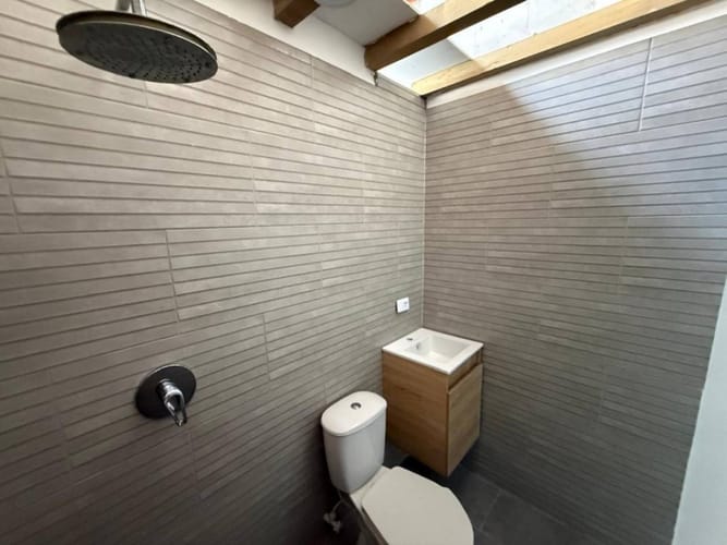 Casa de 2 alcobas en venta en La Candelaria, Medellín, 75 m² · foto 9 de 13