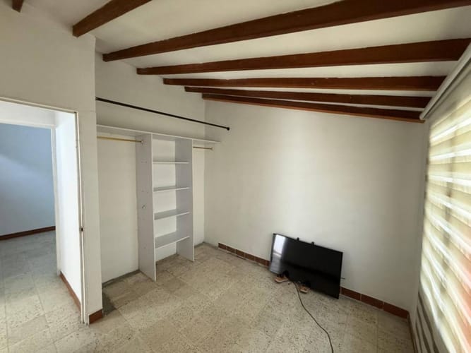 Casa de 2 alcobas en venta en La Candelaria, Medellín, 75 m² · foto 10 de 13