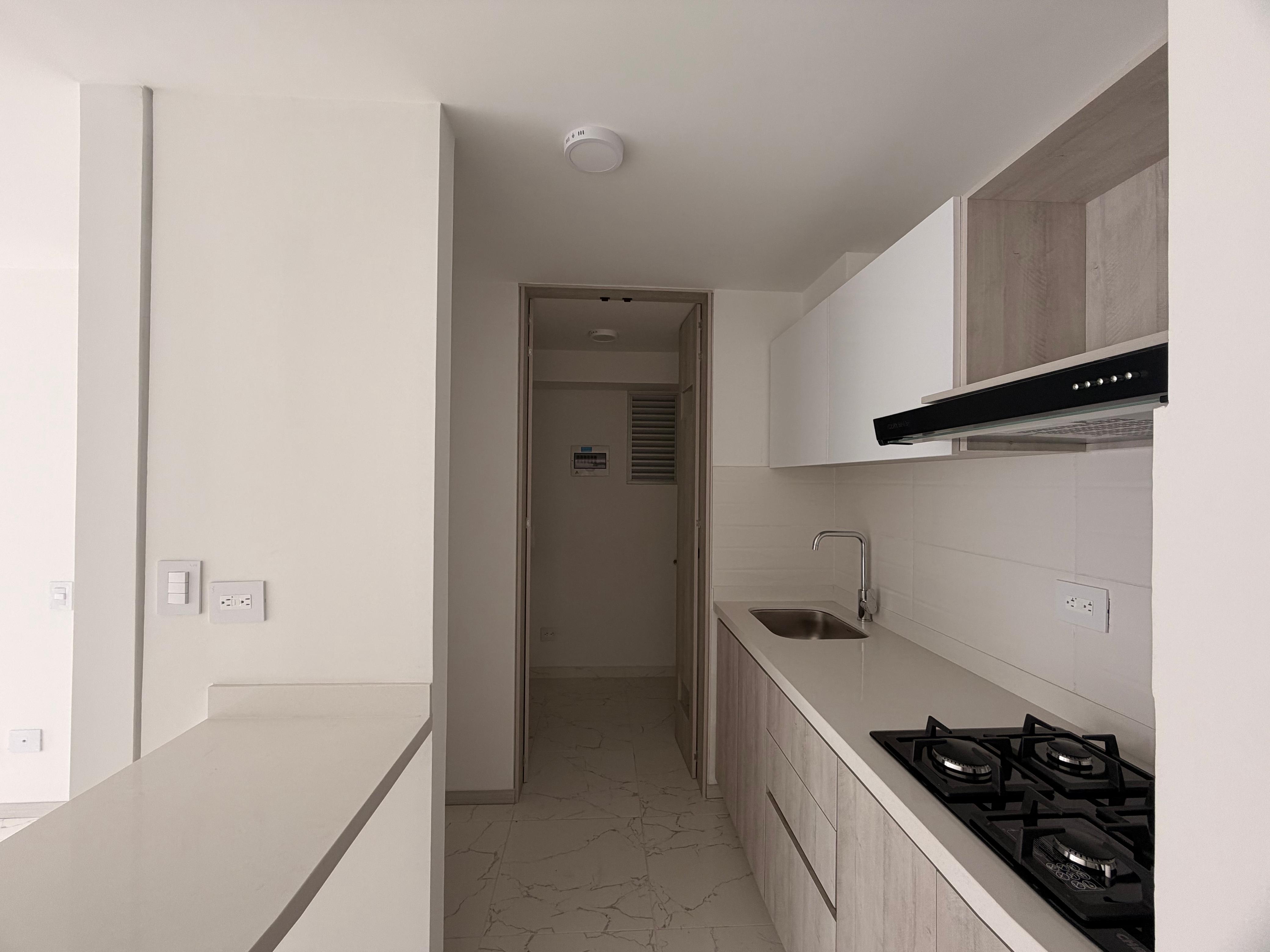 Apartamento en venta en Aeropuerto, Pereira · foto 2 de 19