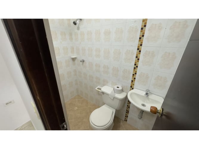 Local en arriendo en La Floresta, Medellín, 30 m² · foto 5 de 7