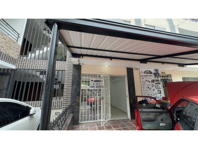 Local en arriendo en La Floresta, Medellín, 30 m² · foto 6 de 7