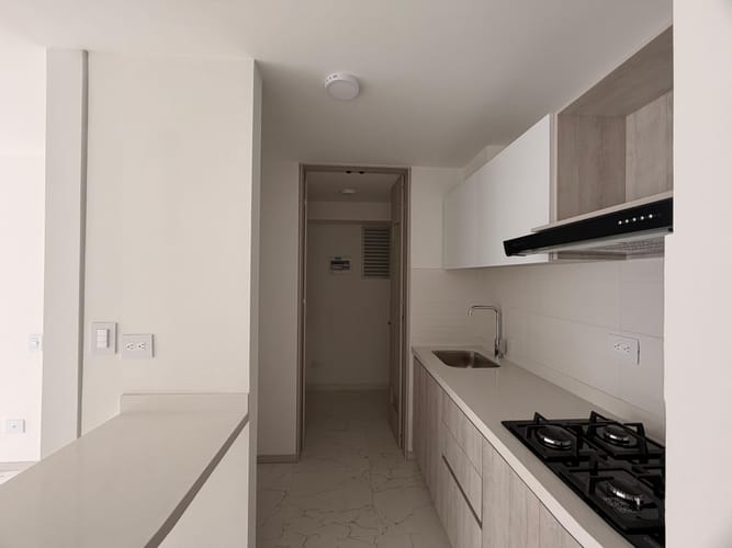 Apartamento en venta en Aeropuerto, Pereira · foto 2 de 19
