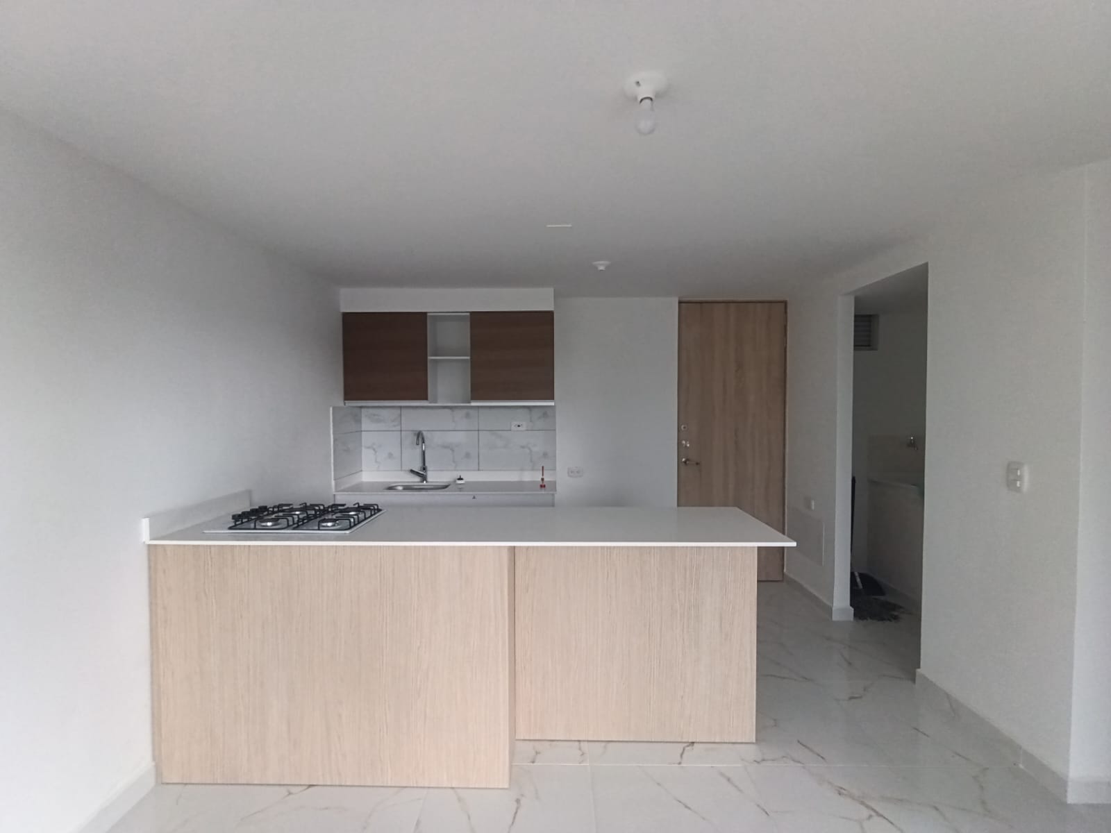 Apartamento en arriendo en Los Colegios, Rionegro · foto 2 de 13