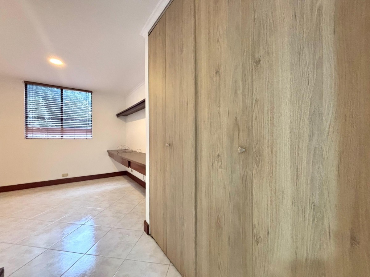 Apartamento en venta en El Poblado, Medellín · foto 13 de 21