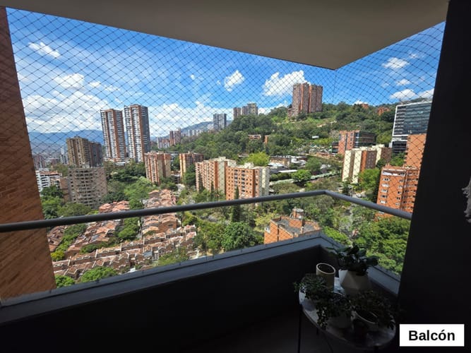 Apartamento en venta en El Poblado, Medellín · foto 3 de 24