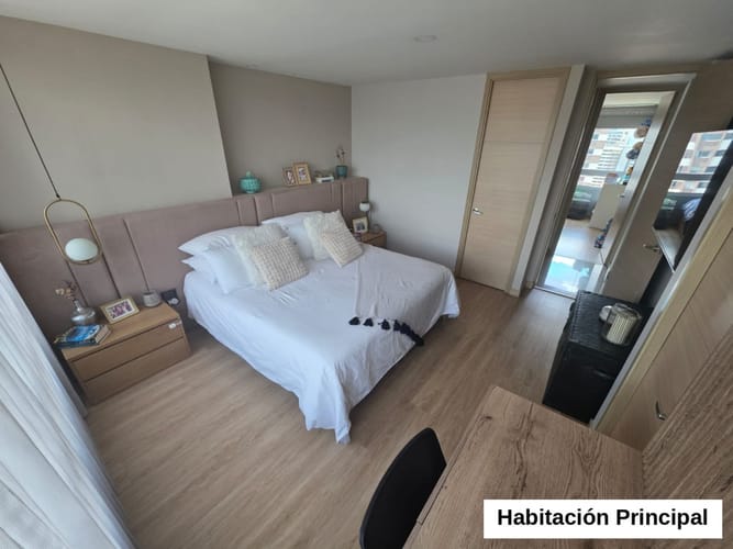 Apartamento en venta en El Poblado, Medellín · foto 13 de 24