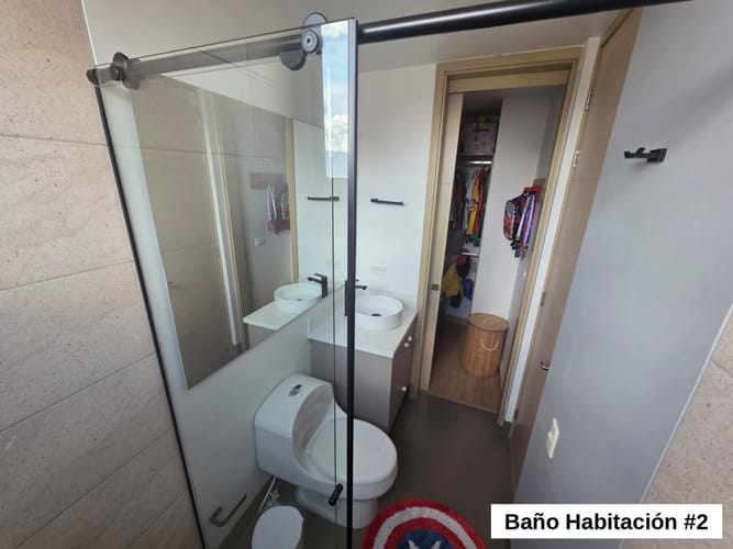 Apartamento en venta en El Poblado, Medellín · foto 22 de 24