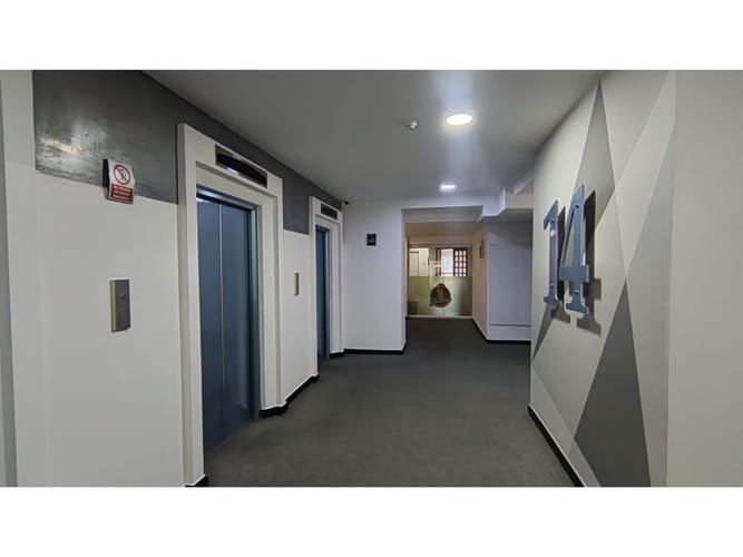 Oficina en arriendo en El Castillo, Medellín, 247 m² · foto 9 de 9