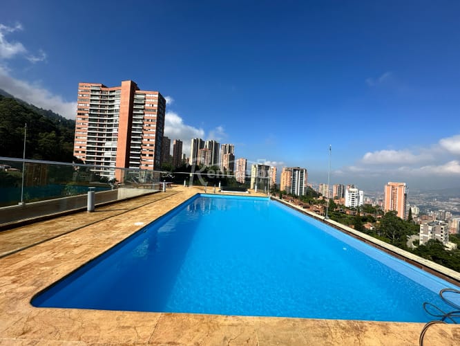 Apartaestudio en arriendo en El Tesoro, Medellín, 51 m² · foto 20 de 23