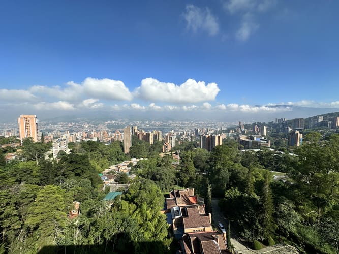 Apartaestudio en arriendo en El Tesoro, Medellín, 51 m² · foto 21 de 23