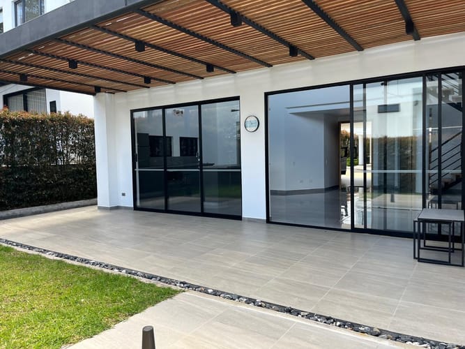 Casa de 3 alcobas en venta en Santa Elena, El Retiro, 265 m² · foto 2 de 24