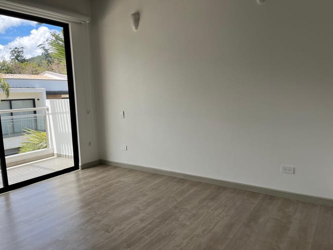 Casa de 3 alcobas en venta en Santa Elena, El Retiro, 265 m² · foto 8 de 24