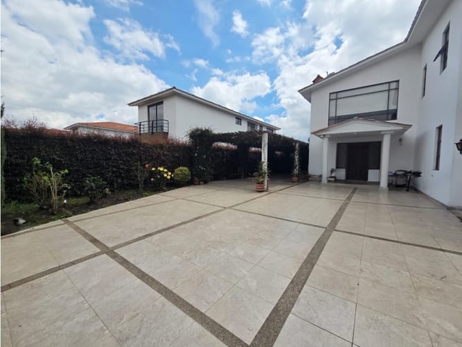 Casa de 4 alcobas en venta en Centro, Funza, 300 m² · foto 3 de 24