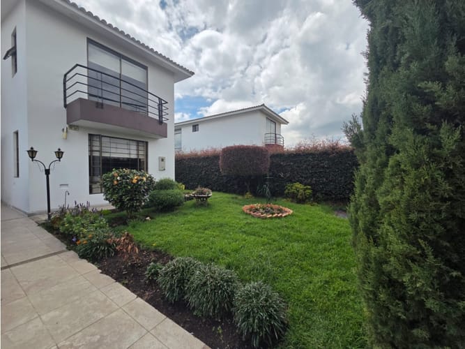 Casa de 4 alcobas en venta en Centro, Funza, 300 m² · foto 13 de 24