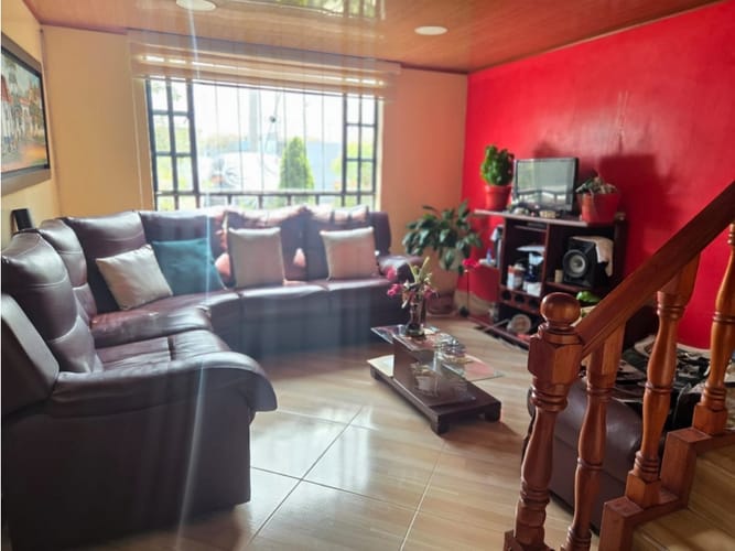 Casa de 3 alcobas en venta en Los Angeles, Funza, 84 m² · foto 5 de 24