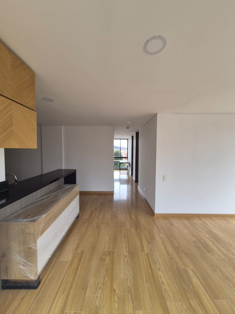 Apartamento en venta en Cedritos, Bogotá · foto 8 de 23