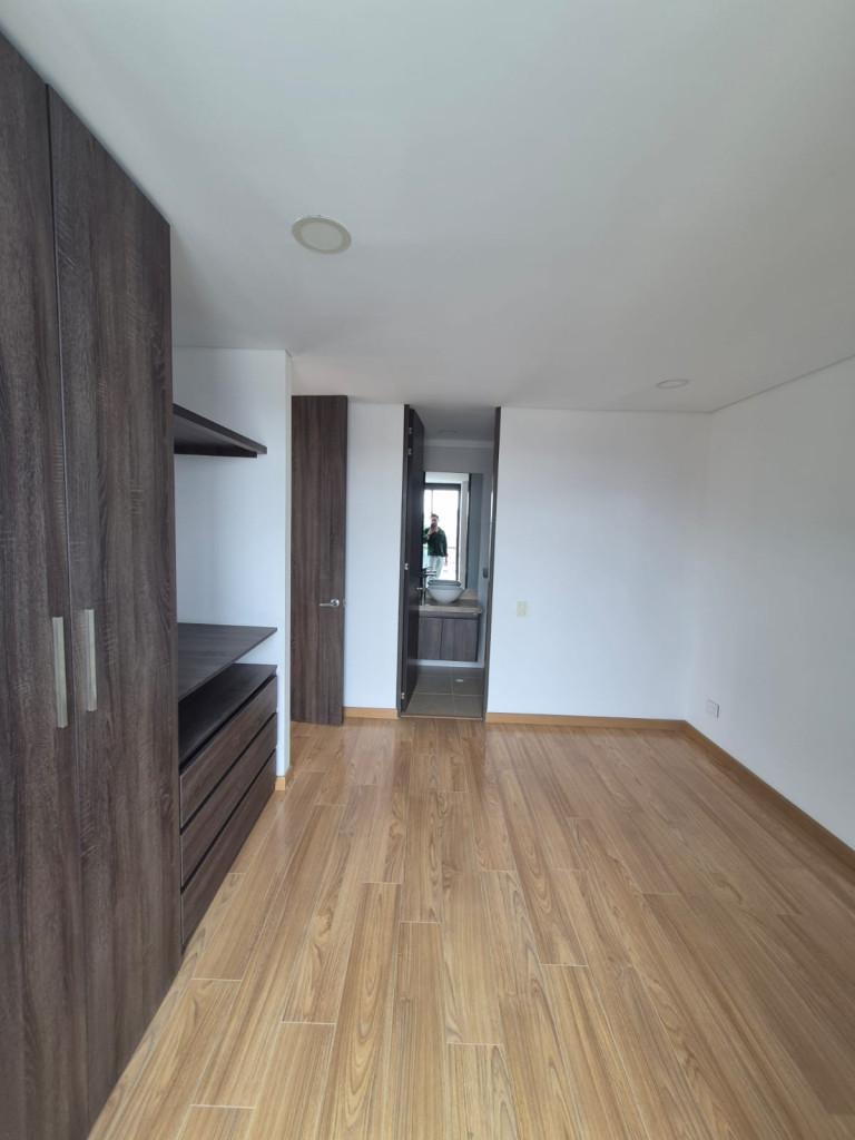 Apartamento en venta en Cedritos, Bogotá · foto 18 de 23