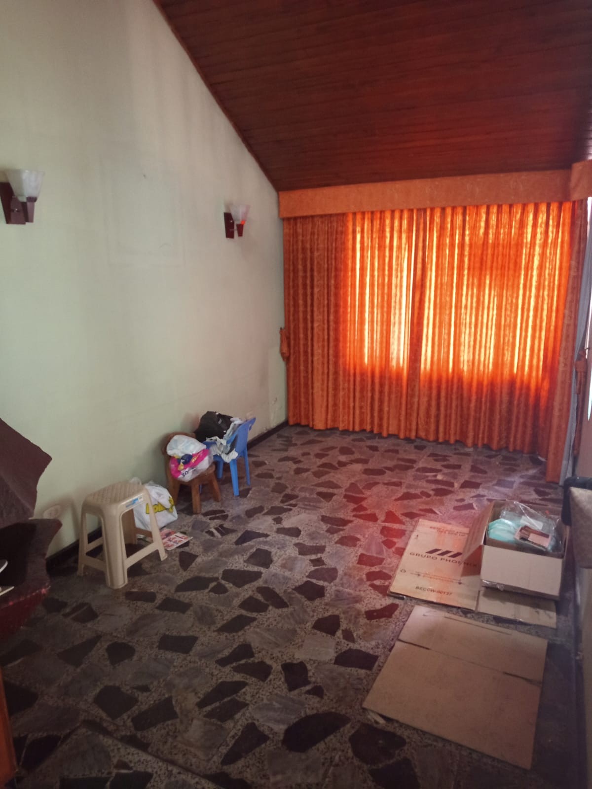 Casa en venta en Normandia, Bogotá · foto 3 de 16