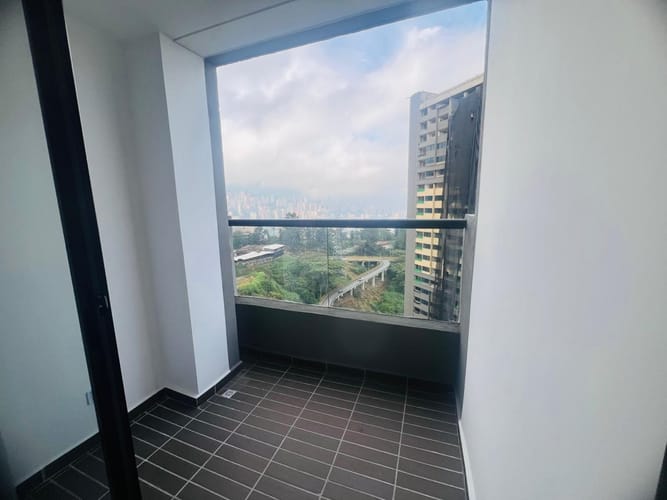 Apartamento de 3 alcobas en venta en Asomadera No.2, Medellín, 76 m² · foto 5 de 20