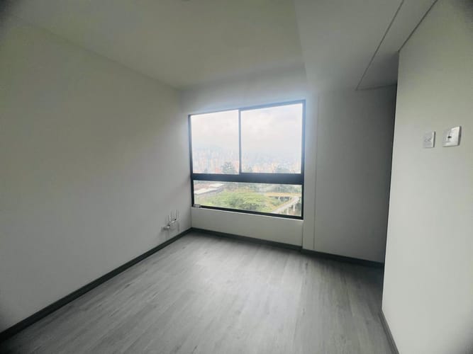 Apartamento de 3 alcobas en venta en Asomadera No.2, Medellín, 76 m² · foto 13 de 20