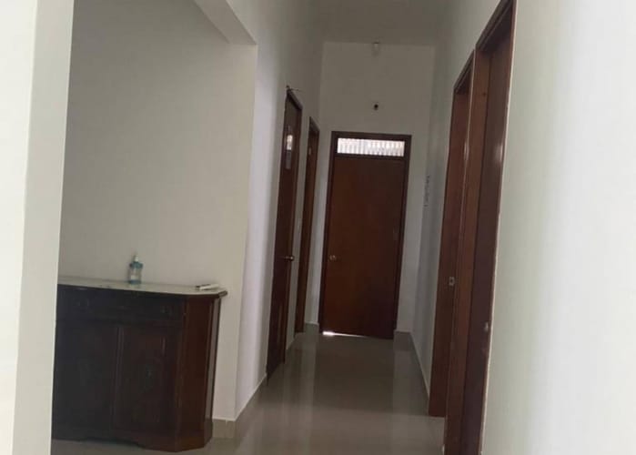 Casa de 4 alcobas en arriendo en Manga, Cartagena, 323 m² · foto 4 de 10