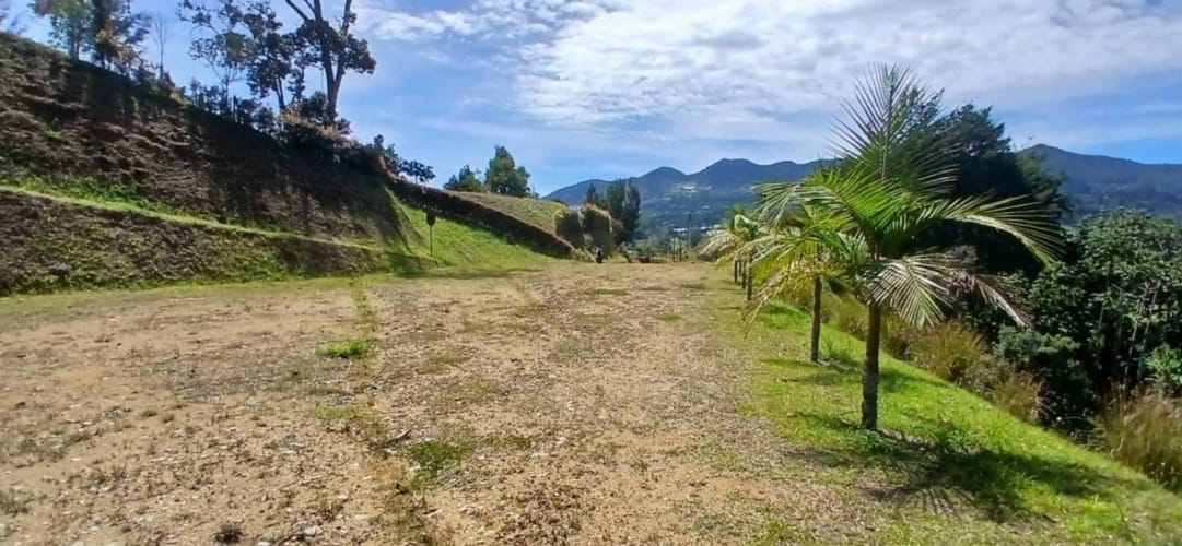 Lote en venta en El Tambo, Rionegro, 4402 m² · foto 11 de 19