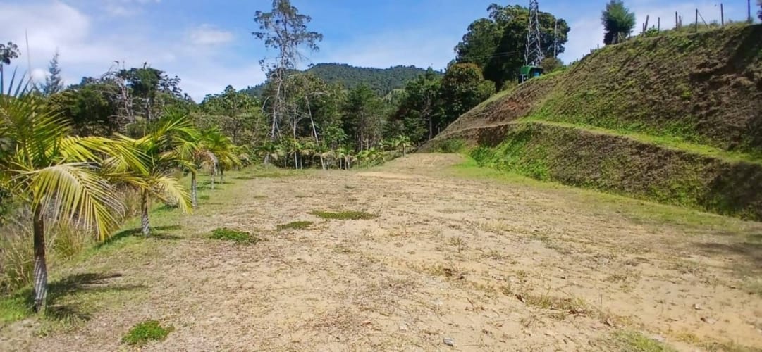 Lote en venta en El Tambo, Rionegro, 4402 m² · foto 14 de 19