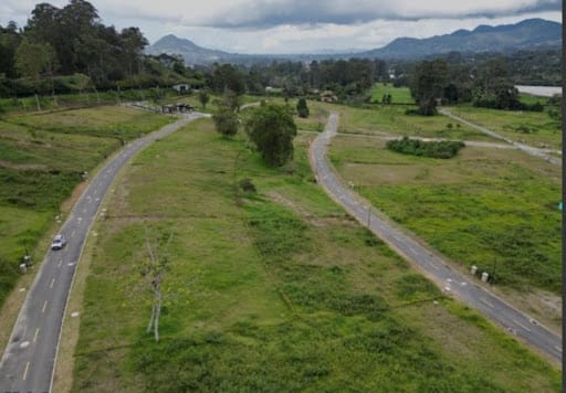 Lote en venta en El Tambo, La Ceja, 874 m² · foto 2 de 19