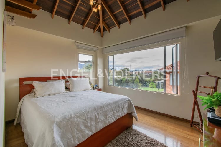 Casa de 4 alcobas en venta en Pueblo Viejo, Cota, 345 m² · foto 13 de 20