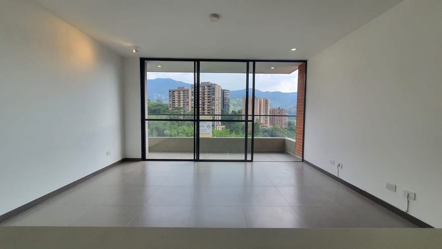 Apartamento de 2 alcobas en arriendo en Mugá, Envigado, 83 m² · foto 4 de 18