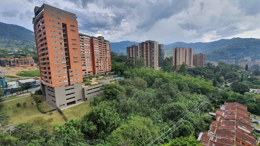 Apartamento de 2 alcobas en arriendo en Mugá, Envigado, 83 m² · foto 9 de 18