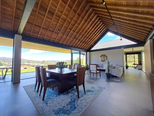 Casa de 3 alcobas en venta en Las Palmas, Envigado, 390 m² · foto 7 de 24