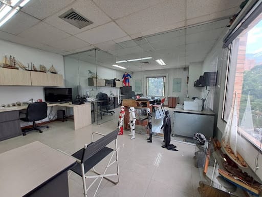 Oficina en arriendo en Transversal Inferior, Medellín, 150 m² · foto 9 de 24