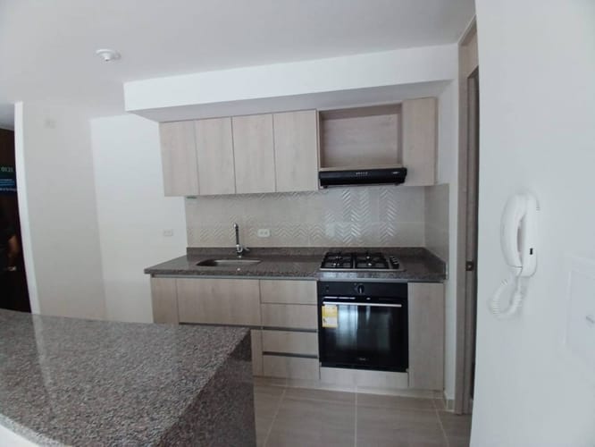 Apartamento de 3 alcobas en arriendo en Ruitoque, Piedecuesta, 79 m² · foto 2 de 24