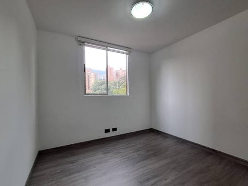 Apartamento de 3 alcobas en arriendo en Los Balsos, Medellín, 124 m² · foto 13 de 24